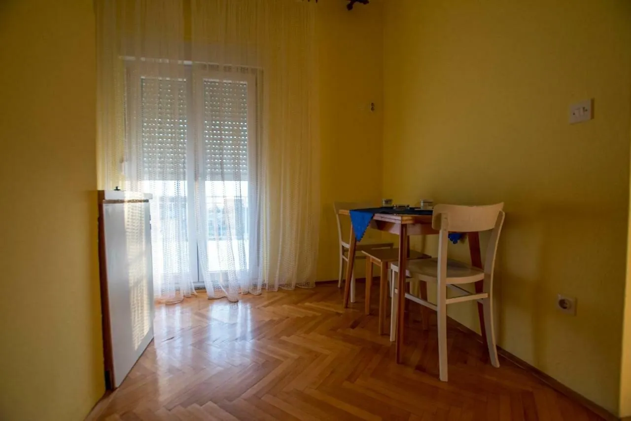 Apartment In Starigrad-Paklenica 6861